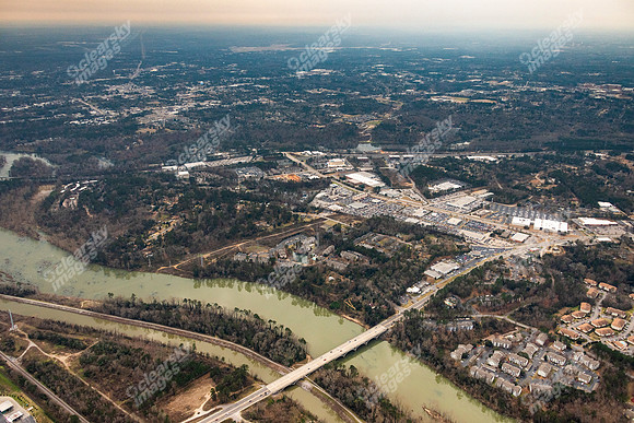 551-riverhill-air-1561