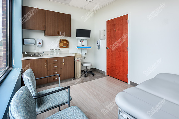 1656-riverchase-int4167