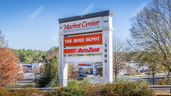 1580-holcomb-ext03168