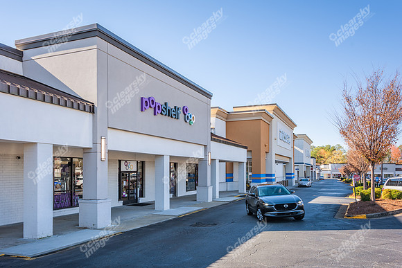 649-holcomb-ext-tri4979