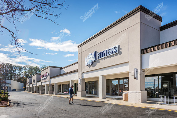 649-holcomb-ext-tri4052