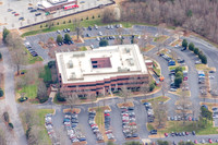 201-651-brookfield-pkwy-air-2902
