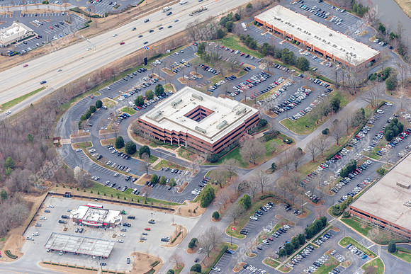 201-651-brookfield-pkwy-air-2940