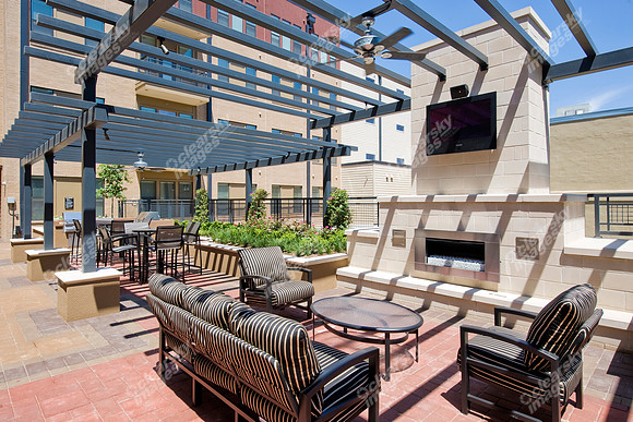 2121-mid-lane-apts-8177
