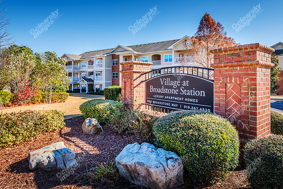 1000-broadstone-ext8454