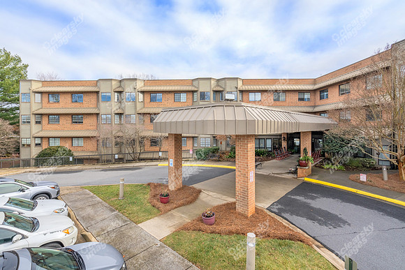 3812-forrestgate-ext3526