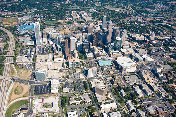 charlotte-airplane-skylines-2010-08-045