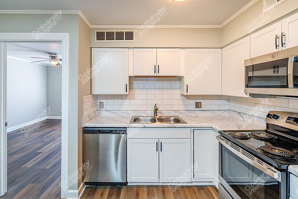380-9th-ave-int01409