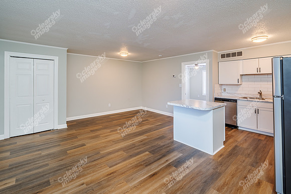380-9th-ave-int01414