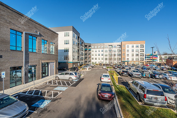 423-e-36th-ext02111