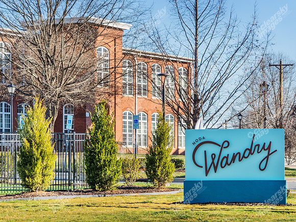 423-e-36th-ext01561
