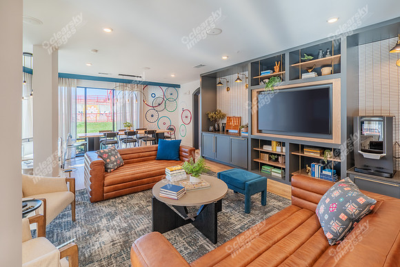 423-e-36th-int03550