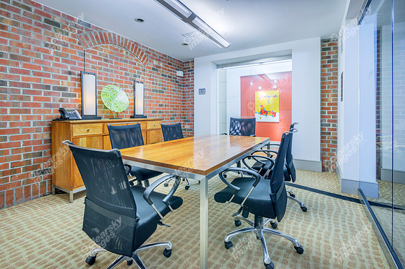lofts-at-lakeview-int-2365