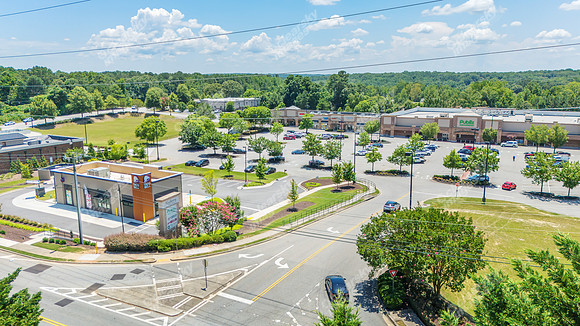 831-auburn-drn2222