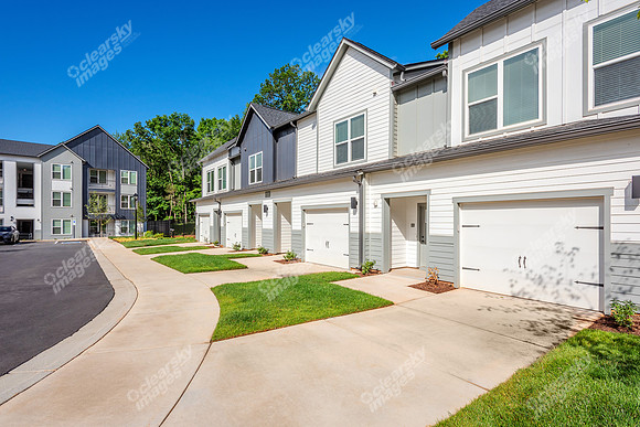5200-oxford-ext8355