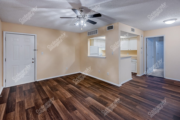 7200-wallace-int6188