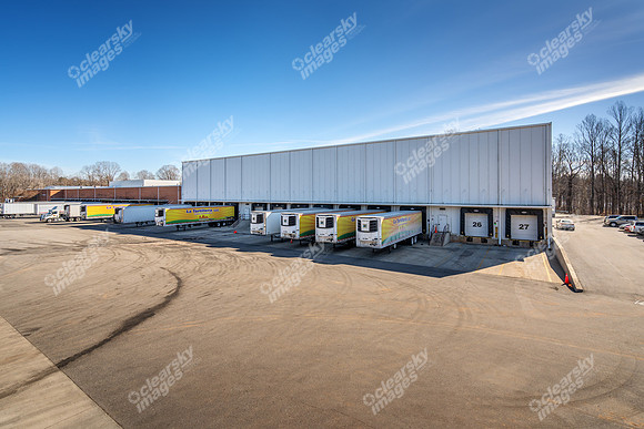 2900-lowery-ext05013