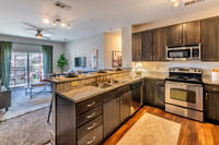 927 W Morgan