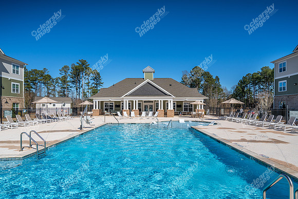 1002-s-pointe-ext5256