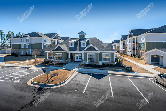 1002-s-pointe-ext5586