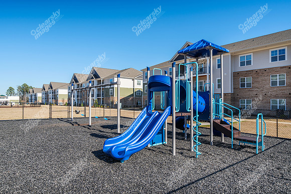 1002-s-pointe-ext5706