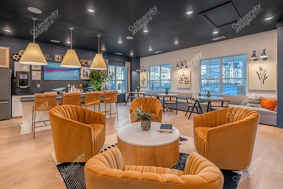 1002-s-pointe-int6061