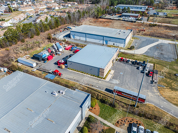 9080-northfield-drn0656