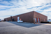 8665-w-market-ext6342