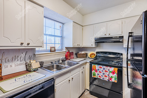 1613-greenview-int7287