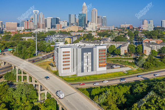 949-e-7th-drn-0359
