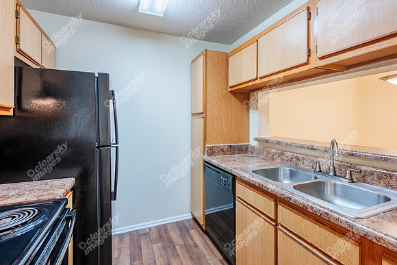 4824-smallwood-int1417