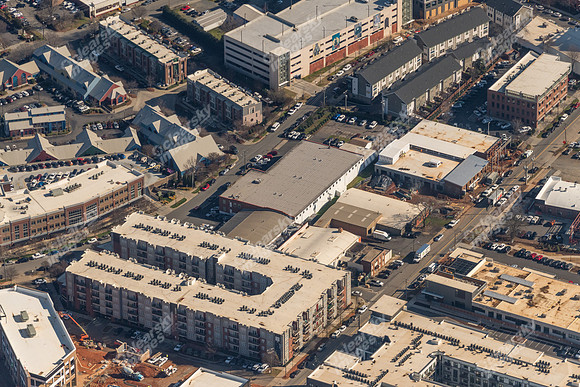 305-doggett-421-w-tremont-air-2633