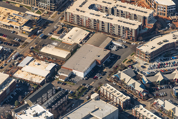 305-doggett-421-w-tremont-air-2655