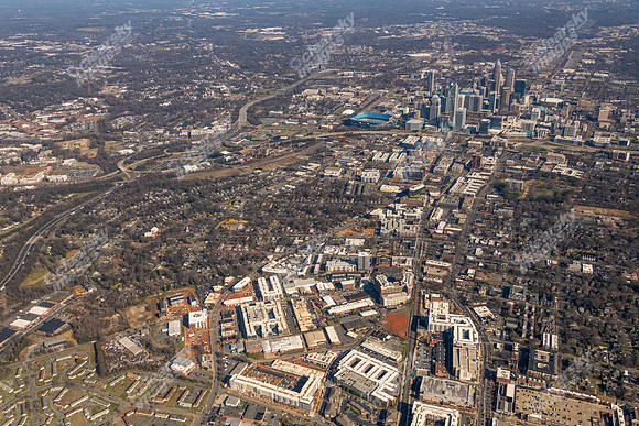 305-doggett-421-w-tremont-air-2685