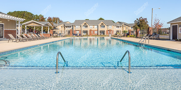 2221-hyde-ext-2266b