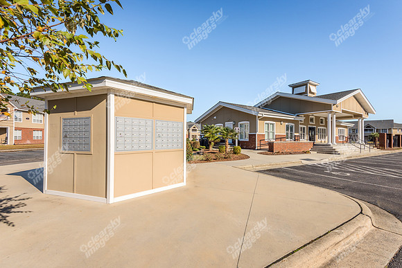 2221-hyde-ext-2338