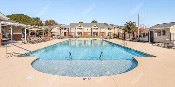 2221-hyde-ext-2236b