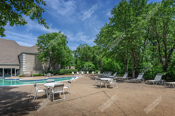 hampton-woods-kc-2111