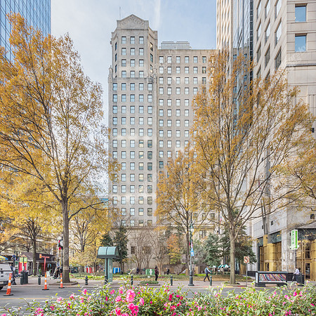 112-s-tryon-ext-6930