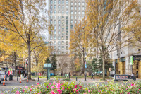 112-s-tryon-ext-6930b