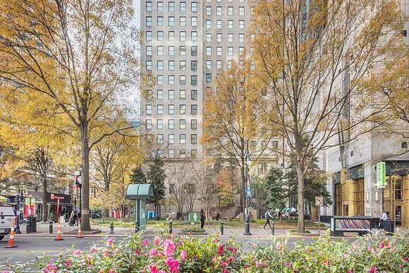 112-s-tryon-ext-6930b