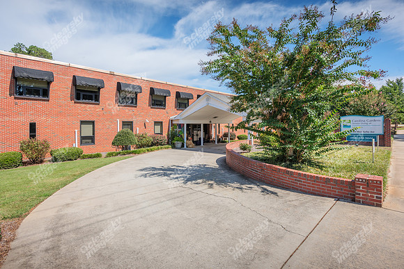 420-w-farley-ext-7048