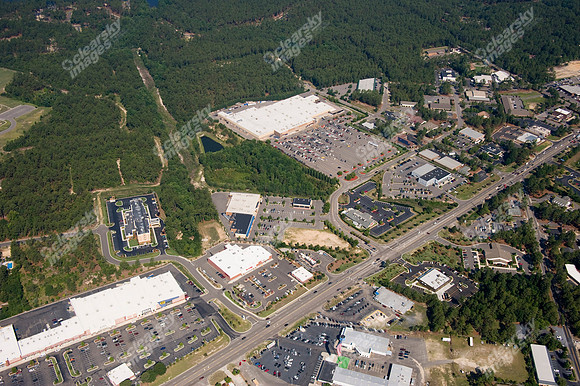 southern-pines-shopping-air-0711-782