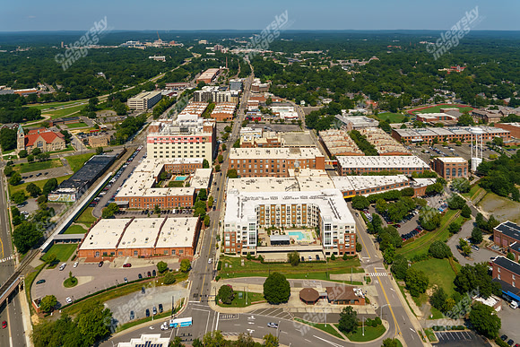 605-w-main-air-5287