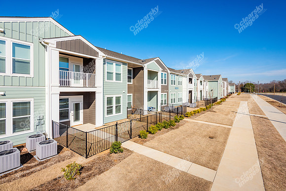 13511-montoy-ext1744