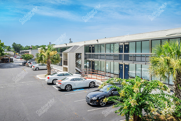 4903-market-ext23034