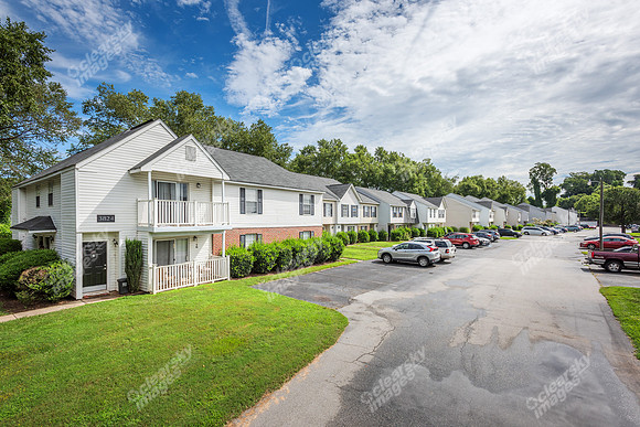 terrace-olde-battleground-ext2939