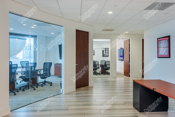 121-w-trade-int2879