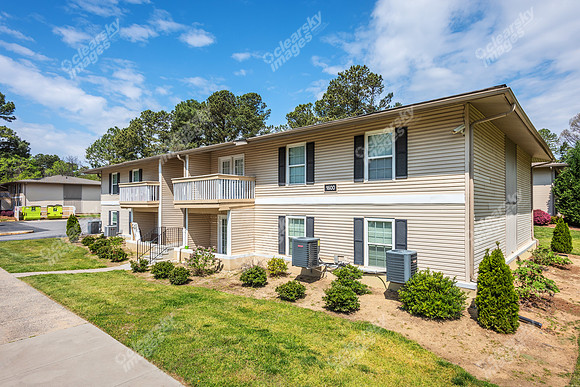 1606-pinecroft-ext1986