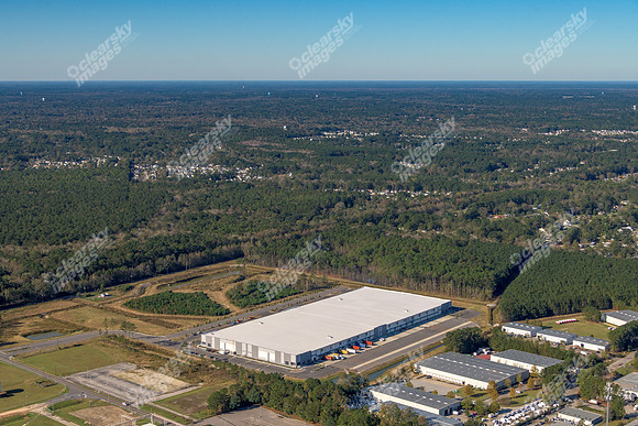 8060-commerce-air-7412